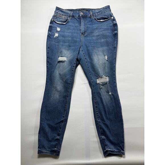 Judy Blue Denim - Judy Blue Women's Skinny Fit Embroidered Pocket Denim Jeans - Size 14W (32x28)